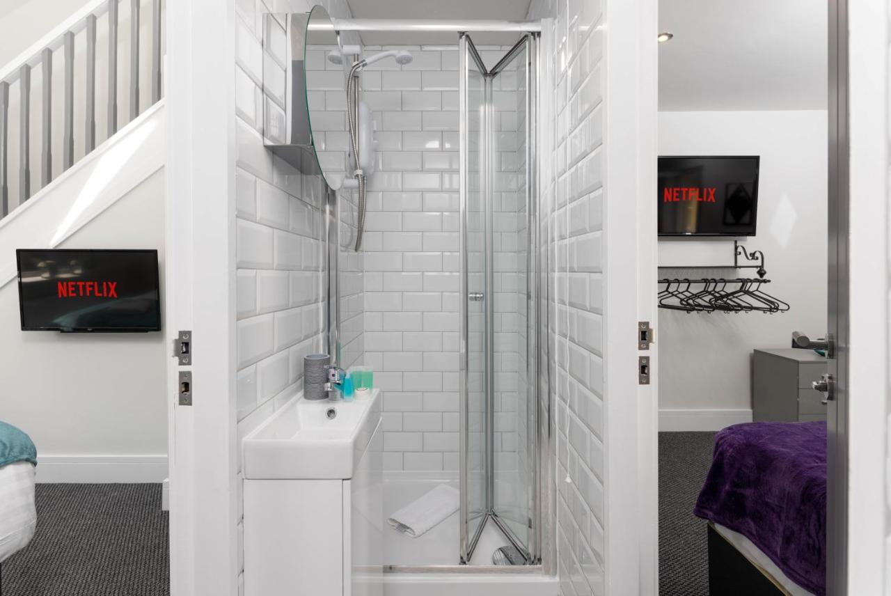 Teck House - Air Host & - 5 Mins To Hospital Hébergement de vacances